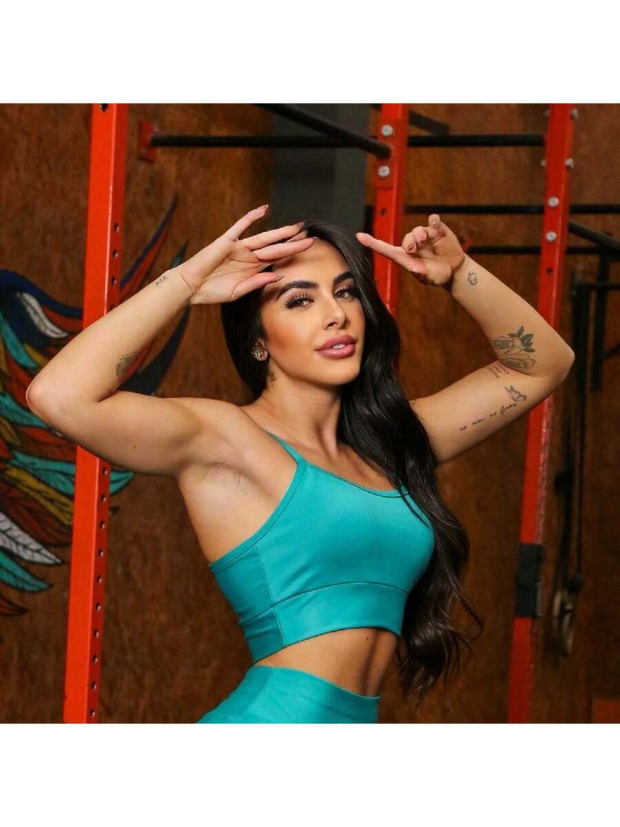 Conjunto short para academia Fitness Top alcinha com Bojo