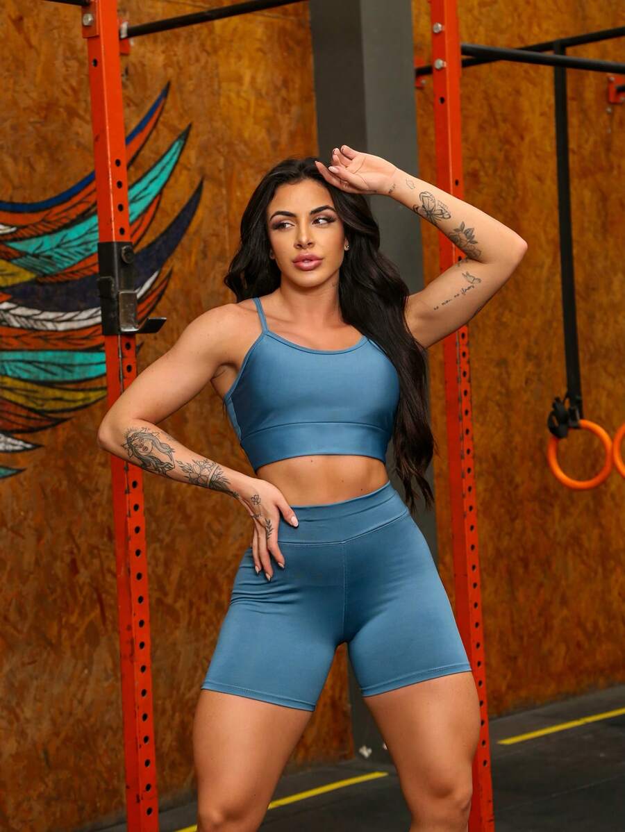 Conjunto short para academia Fitness Top alcinha com Bojo