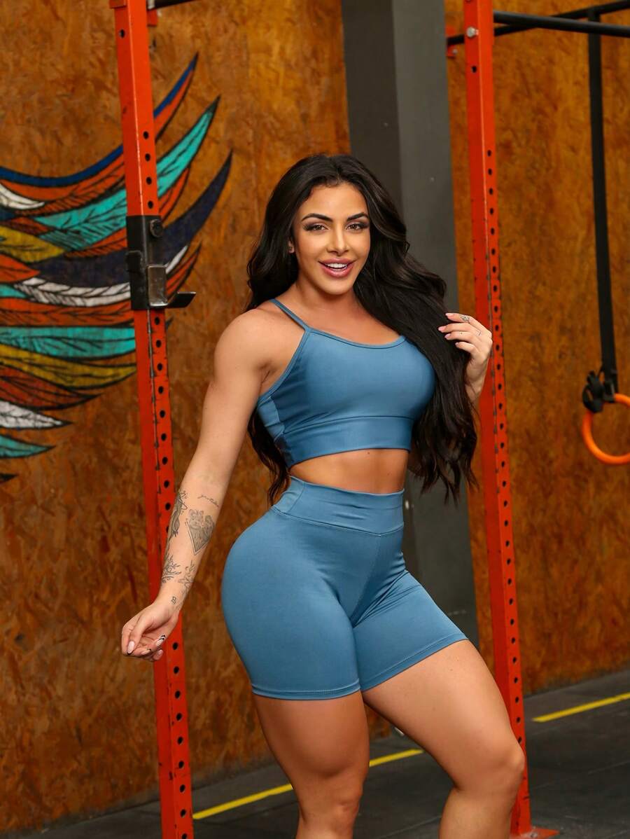 Conjunto short para academia Fitness Top alcinha com Bojo