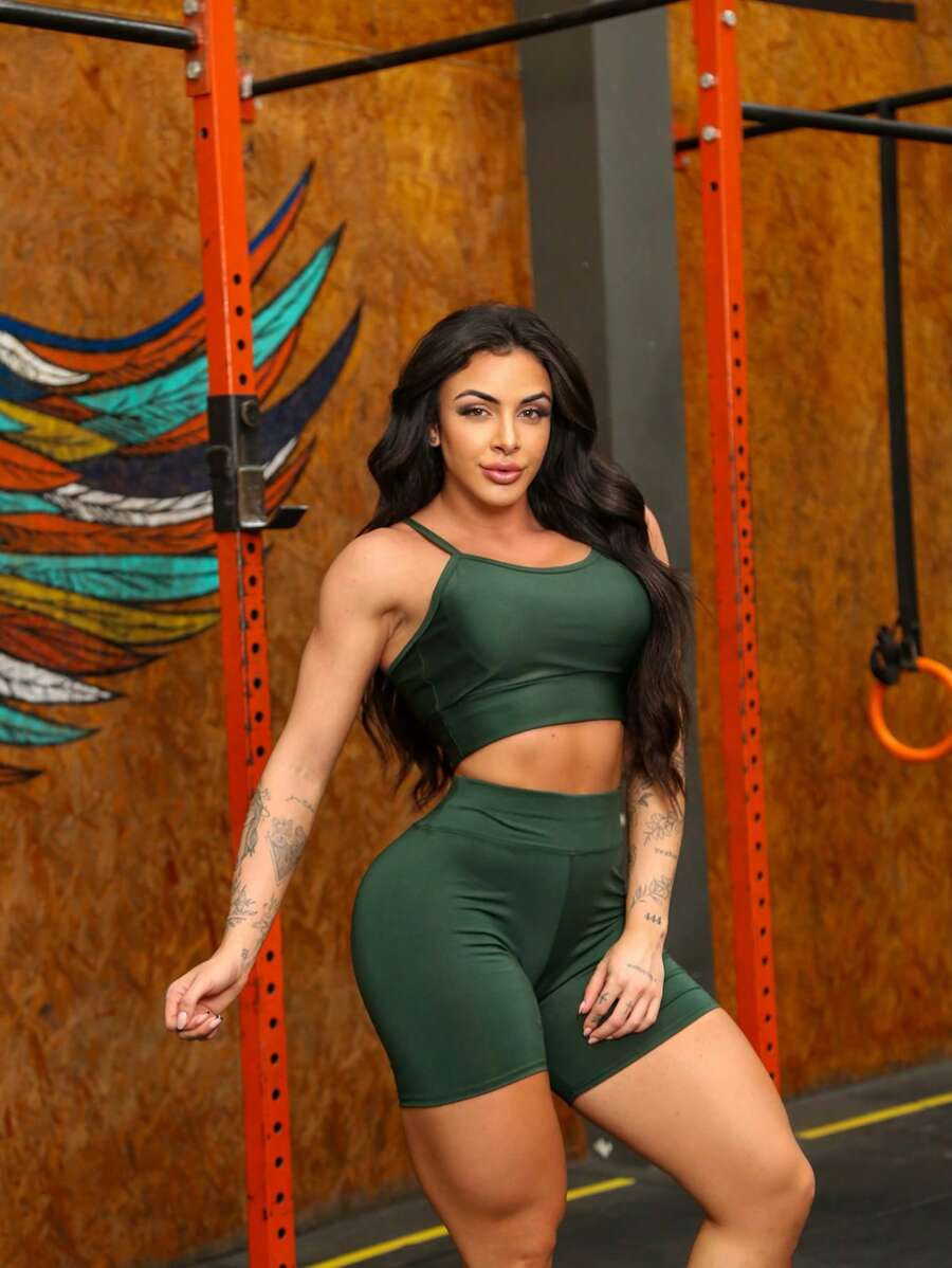 Conjunto short para academia Fitness Top alcinha com Bojo