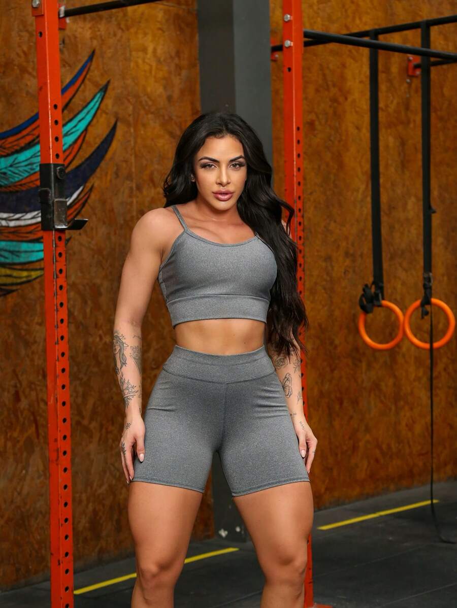Conjunto short para academia Fitness Top alcinha com Bojo