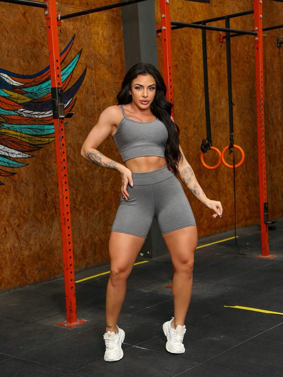 Conjunto short para academia Fitness Top alcinha com Bojo