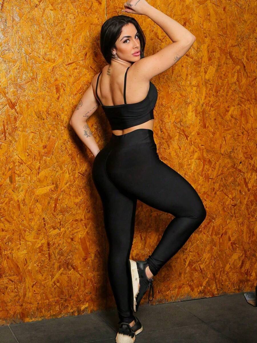 Conjunto para academia Fitness Top alcinha com Bojo