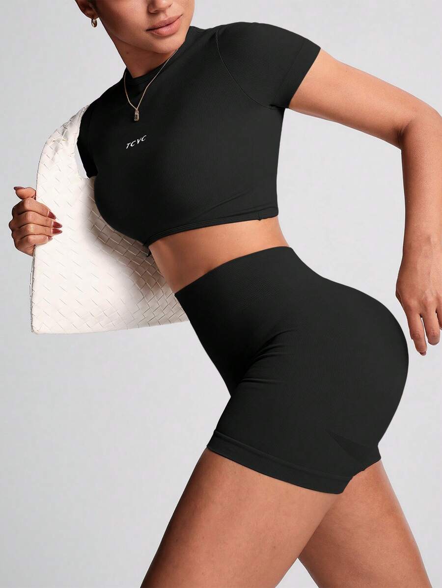 TCVC Conjunto de Camiseta de Manga Curta e Shorts Esportivos de Alta Elasticidade para Mulheres, Gola Redonda Sem Costura, Cintura Alta com Controle da Barriga e Bumbum Empinado, Tecido Amigável à Pele, Modelagem Justa, Versátil e Casual, Adequado para To