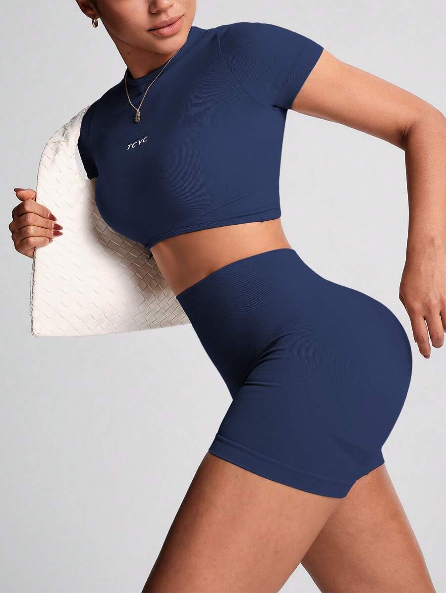TCVC Conjunto de Camiseta de Manga Curta e Shorts Esportivos de Alta Elasticidade para Mulheres, Gola Redonda Sem Costura, Cintura Alta com Controle da Barriga e Bumbum Empinado, Tecido Amigável à Pele, Modelagem Justa, Versátil e Casual, Adequado para To