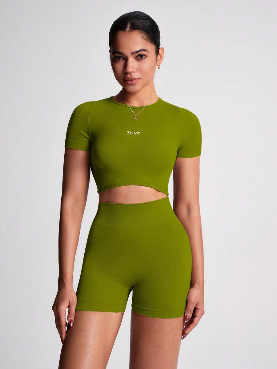 TCVC Conjunto de Camiseta de Manga Curta e Shorts Esportivos de Alta Elasticidade para Mulheres, Gola Redonda Sem Costura, Cintura Alta com Controle da Barriga e Bumbum Empinado, Tecido Amigável à Pele, Modelagem Justa, Versátil e Casual, Adequado para To