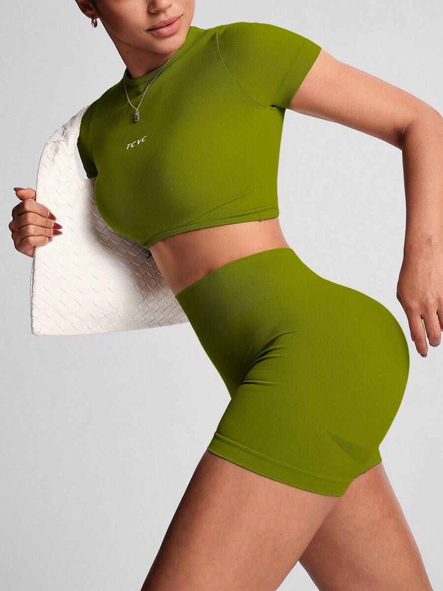 TCVC Conjunto de Camiseta de Manga Curta e Shorts Esportivos de Alta Elasticidade para Mulheres, Gola Redonda Sem Costura, Cintura Alta com Controle da Barriga e Bumbum Empinado, Tecido Amigável à Pele, Modelagem Justa, Versátil e Casual, Adequado para To