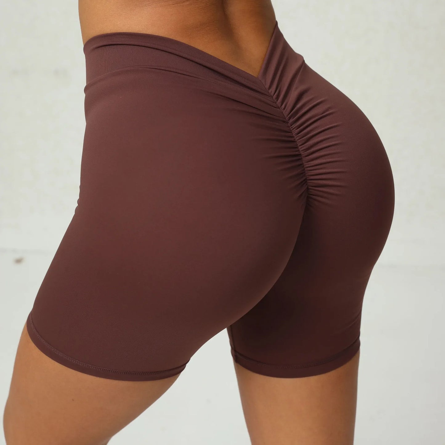 V Back Yoga Shorts for Women Workout Gym Push Up Shorts Scrunch Butt Sport Short Fitness Tights Cycling Shorts Activewear